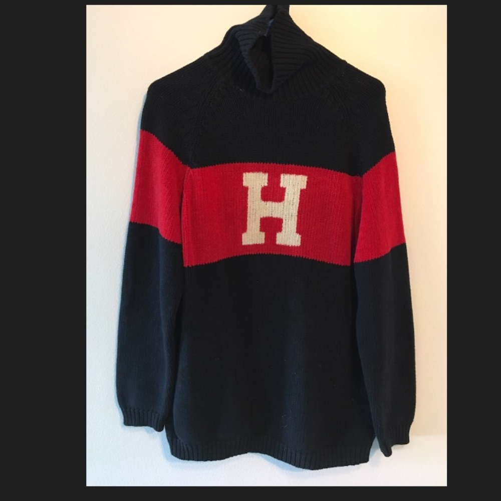 VINTAGE TOMMY HILFIGER COZY SWEATER